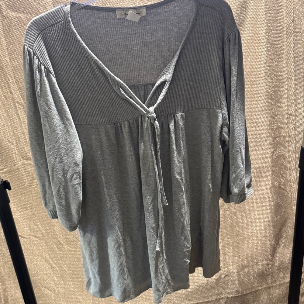 Chic Gray Women's Blouse with Tie-Front
